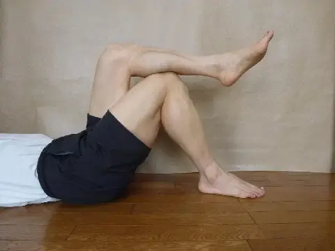 one of the basic YURU exercises called "knee-KOZO-KOZO" , which means to move back and forth slowly and fully relaxed way