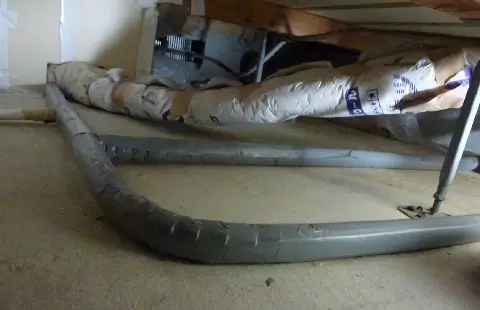 heat insulation tube has been fixed under lavatory floor